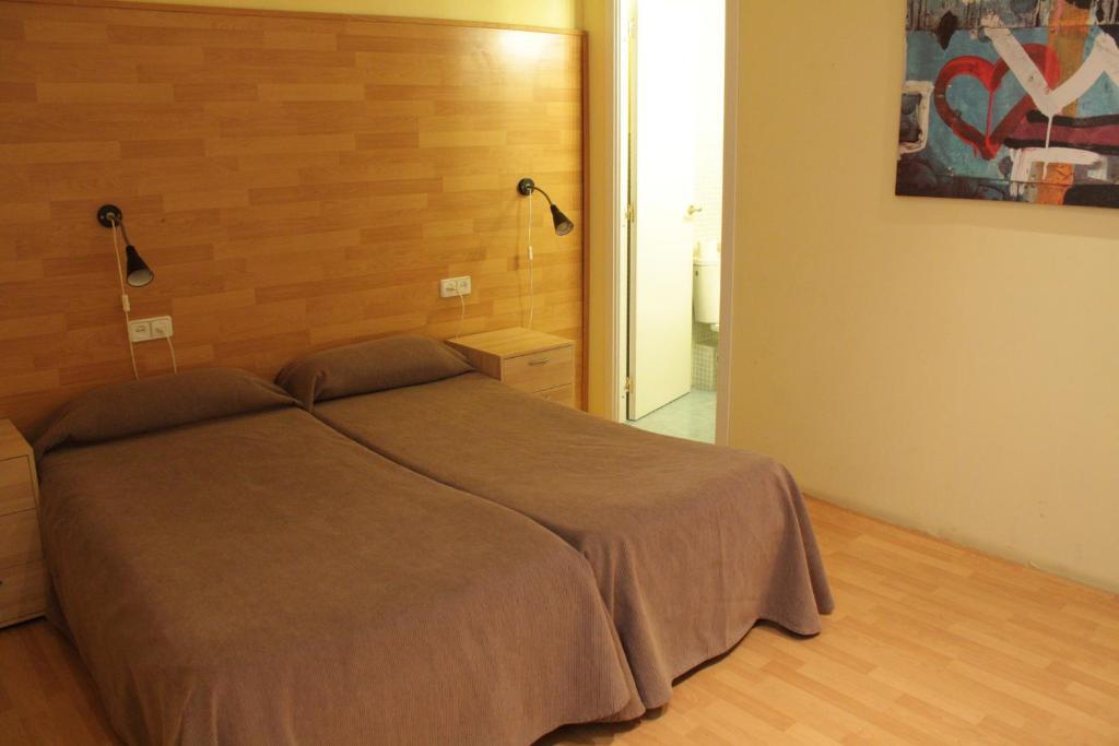 Hostal Baires Barcelona Room photo