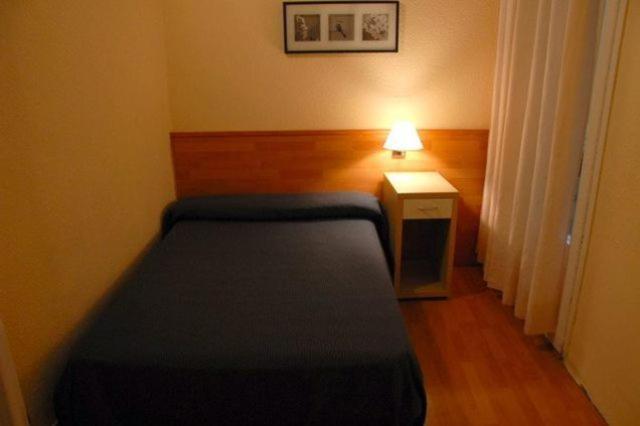 Hostal Baires Barcelona Room photo