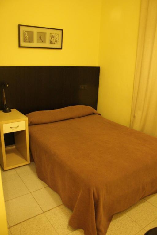 Hostal Baires Barcelona Room photo